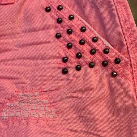 NEW Daytrip Shorts from Buckle - Picture 10 of 10